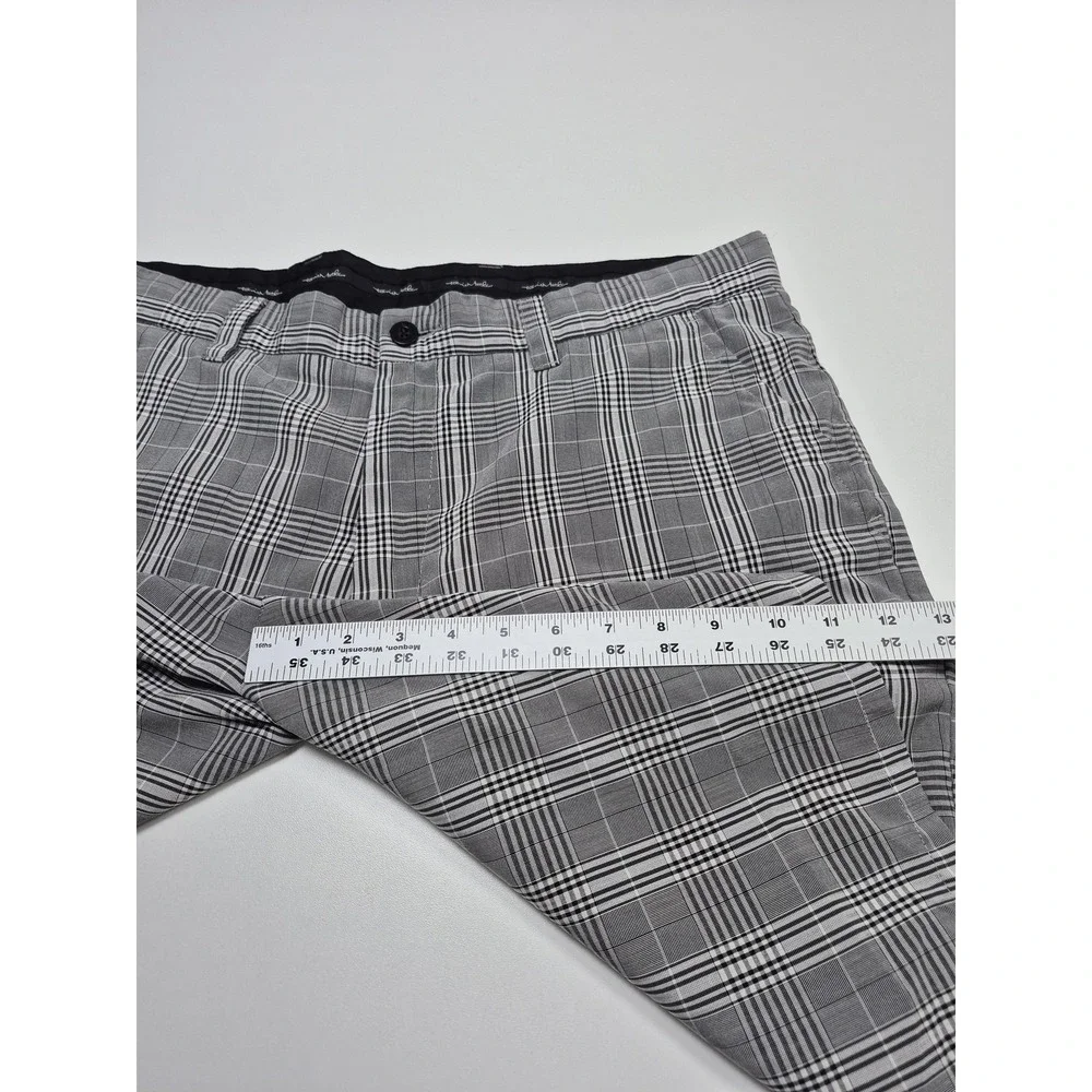 Travis Mathew Banks Plaid Shorts Men's 38 Gray Chino Stretch Golf Casual
